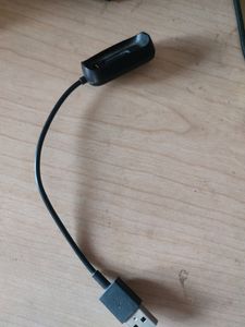 Working OnePlus Band Charger
