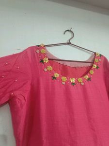 Embroidery Handwork Fuschia Rose KURTA🩷