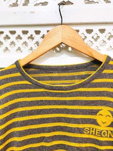 Pullover Top ()