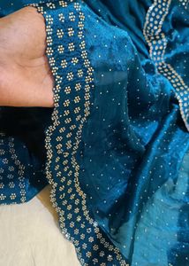 Hot Bollywood Silk Blend Saree With Free Petticoat