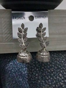 Silver Leaf Jhumka Earrings