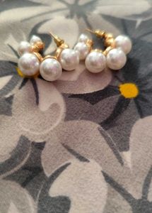 Chic &amp; Stylish Pearl Hoop Earrings 🤍🤍