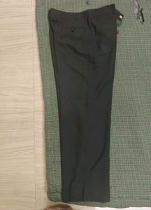 Siyaram Black Suite 40&#34; With 34&#34; Trousers
