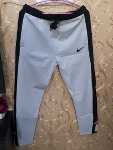 Nike Tracks
