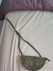 Waist Or shoulder bag from mango