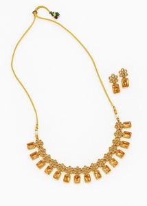 Elegant Gold-Tone Necklace Set