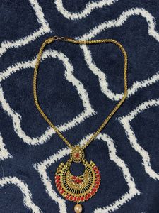 Elegant Gold-Tone Necklace