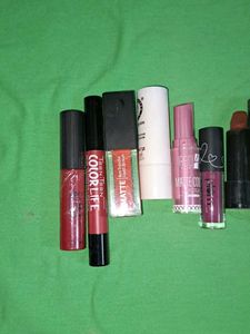 Lipstick Bundle &amp; Makeup Sponge 