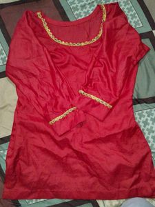 Red &amp; Gold Embellished Kurta