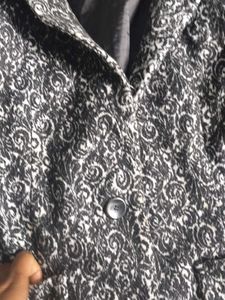 Patterned Women&#39;s Coat