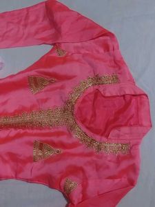 Elegant Pink Embroidered Kurta Set😘