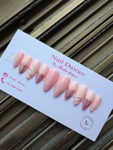 Sparkly Press-On Nails