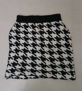 H&amp;M dupe Houndstooth Print Skirt