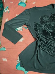 Stylish Gray 🩶 Top