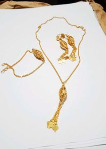 Elegant Gold Jewelry Set