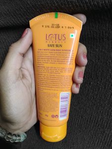 Lotus Herbals Safe Sun SPF 40