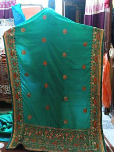 green Colour women Saree With Blouse