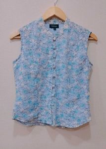 SLEEVELESS TOP