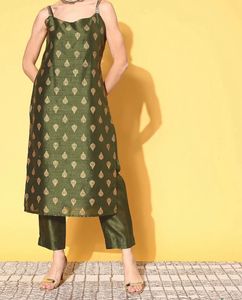 Elegant Green Kurta Set