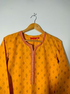 Gold Printed Kurta (Women&#39;s)