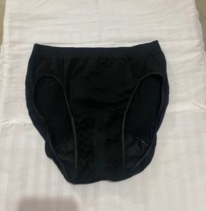 Black Women's Briefs 24-28