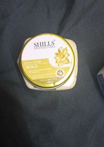 Shills Skincare Set And Novology Face Serum