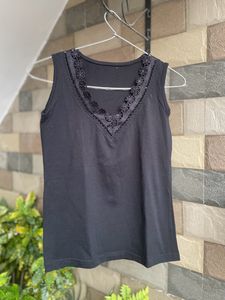 Black Fitted Top- New