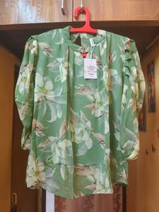 New Femini Floral Print Blouse