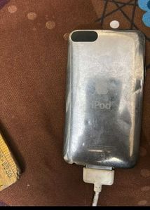 iPod Touch - Damaged Screen