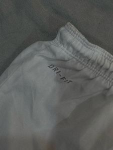 White nike shorts