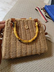 Mauritius Bamboo Wooden Handle Bag With Sling