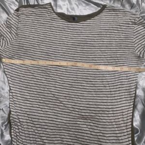 Stretchable Long Top With Plain Back