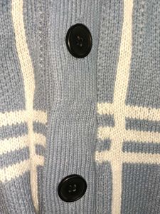 🇰🇷 Oversized Winter Plaid Cardigan Sweater