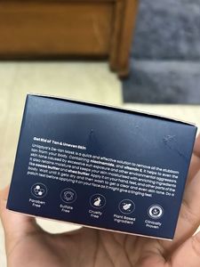Uniqaya Face Mask