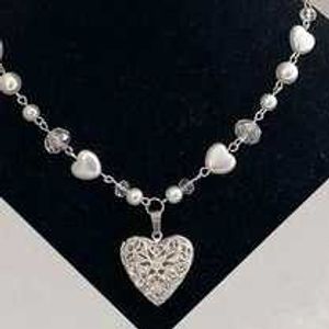 Heart Pendant Pearl Necklace