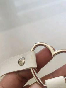 White Heart Chocker From Urbanic