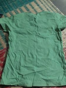 Green Graphic Print Top