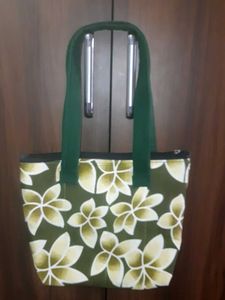 Floral Tote Bag New Without Tag.