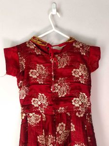 Red Embroidered Girls&#39; Anarkali Suit