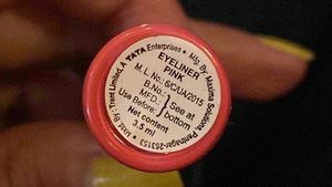Studio West Red Eyeliner and Lip Gloss Set