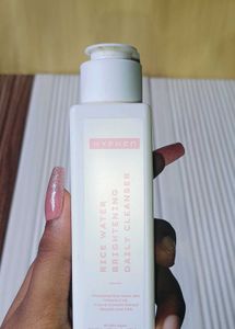 Aqualogica Glow+ Dewy Sunscreen
