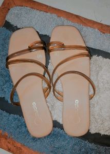 Zudio Flats
