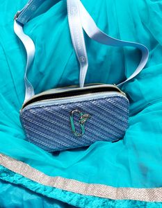 Brand New ✨️ Girls Sling Bag