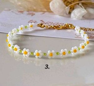 🌼 Daisy Beaded Bracelet