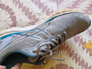 Asics Running Shoes - Size 9
