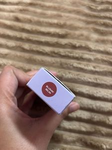 Nykaa Superlight Lipstick