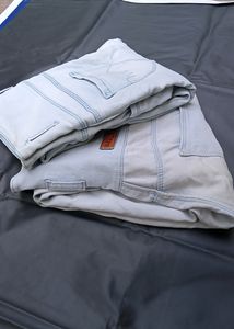 Sat Of Two Jeans 👖 For You