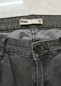 Grey Denim Jeans For Women 🩶