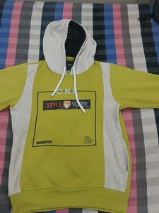 Stylish Graphic Print Hoodie