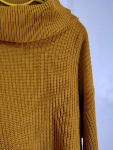 Mustard Cableknit Top